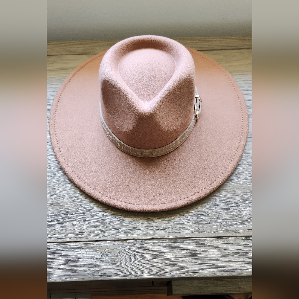 NWT: Wide Brim Panama Hat